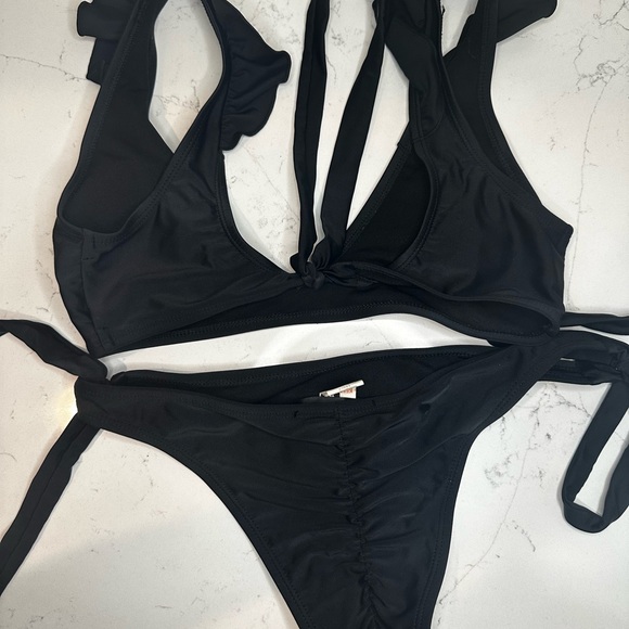 Missguided Bikini - Picture 4 of 6